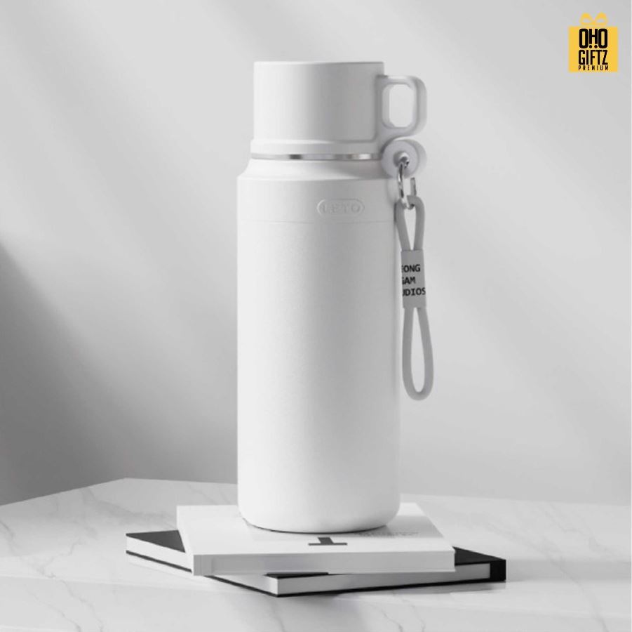 กระติกน้ำสแตนเลสพร้อมฝา สกรีนโลโก้ ทำเป็นของพรีเมี่ยมได้