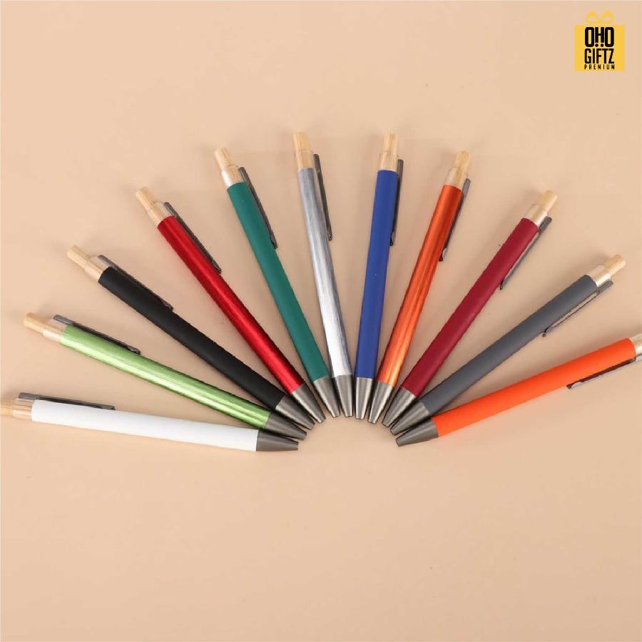 ปากกาพลาสติกหัวกดไม้ สกรีนชื่อ สกรีนโลโก้ ทำเป็นของพรีเมี่ยมได้