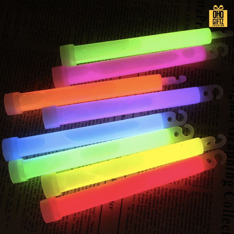 แท่งเรืองแสง 6 นิ้ว คละสี สกรีนชื่อ สกรีนโลโก้ ทำเป็นของพรีเมี่ยมได้  
