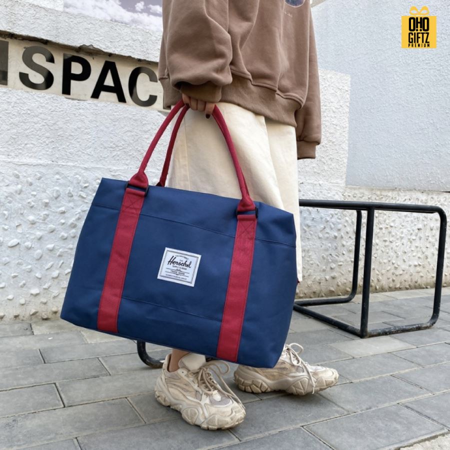 กระเป๋าใส่เสื้อผ้าเดินทางพกพา สกรีนชื่อ สกรีนโลโก้ ทำเป็นของพรีเมี่ยมได้