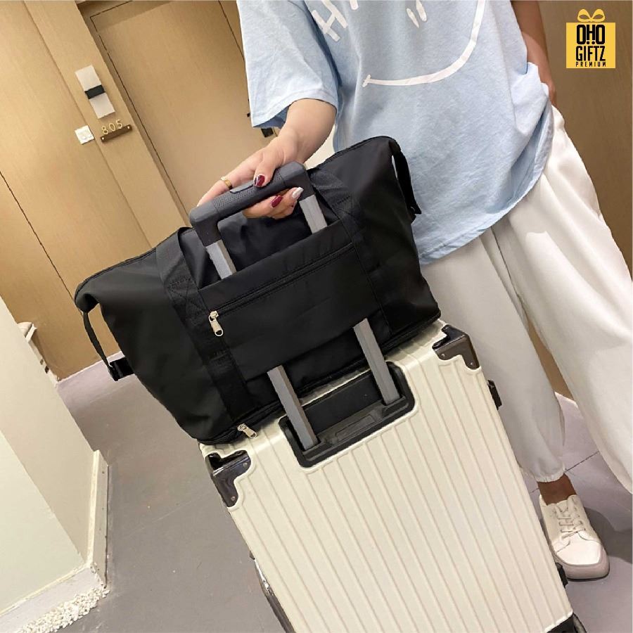 กระเป๋าฟิตเนสมีแยกชั้นใส่รองเท้ากีฬา สกรีนโลโก้ ทำเป็นของพรีเมี่ยมได้