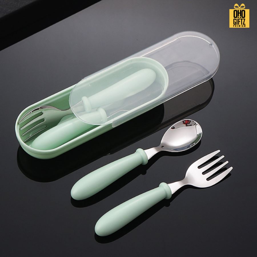 ชุดช้อนอาหารเด็ก สกรีนชื่อ สกรีนโลโก้ ทำเป็นของพรีเมี่ยมได้