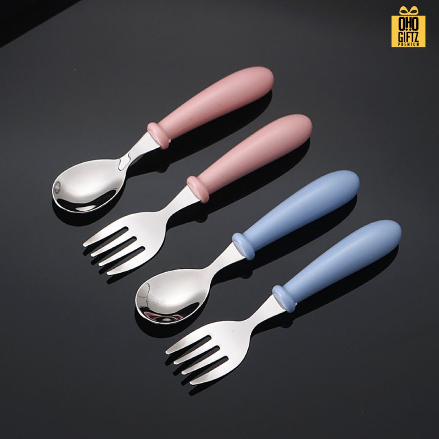 ชุดช้อนอาหารเด็ก สกรีนชื่อ สกรีนโลโก้ ทำเป็นของพรีเมี่ยมได้