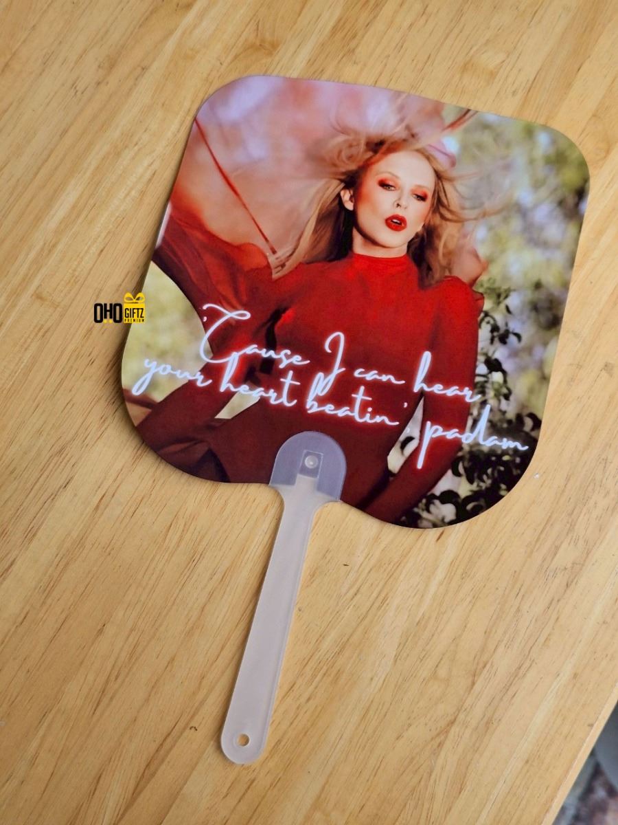 พัด PVC รับผลิตพิมพ์ไม่จำกัดสี 2 ด้าน สกรีนโลโก้หรือข้อความ ทำเป็นสินค้าพรีเมี่ยม ของชำร่วย ของที่ระลึกได้