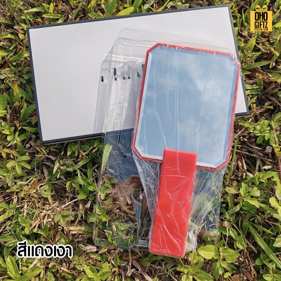 กระจกถือทรงเหลี่ยมตัดมุม สกรีนชื่อ สกรีนโลโก้  ทำเป็นของพรีเมี่ยมได้