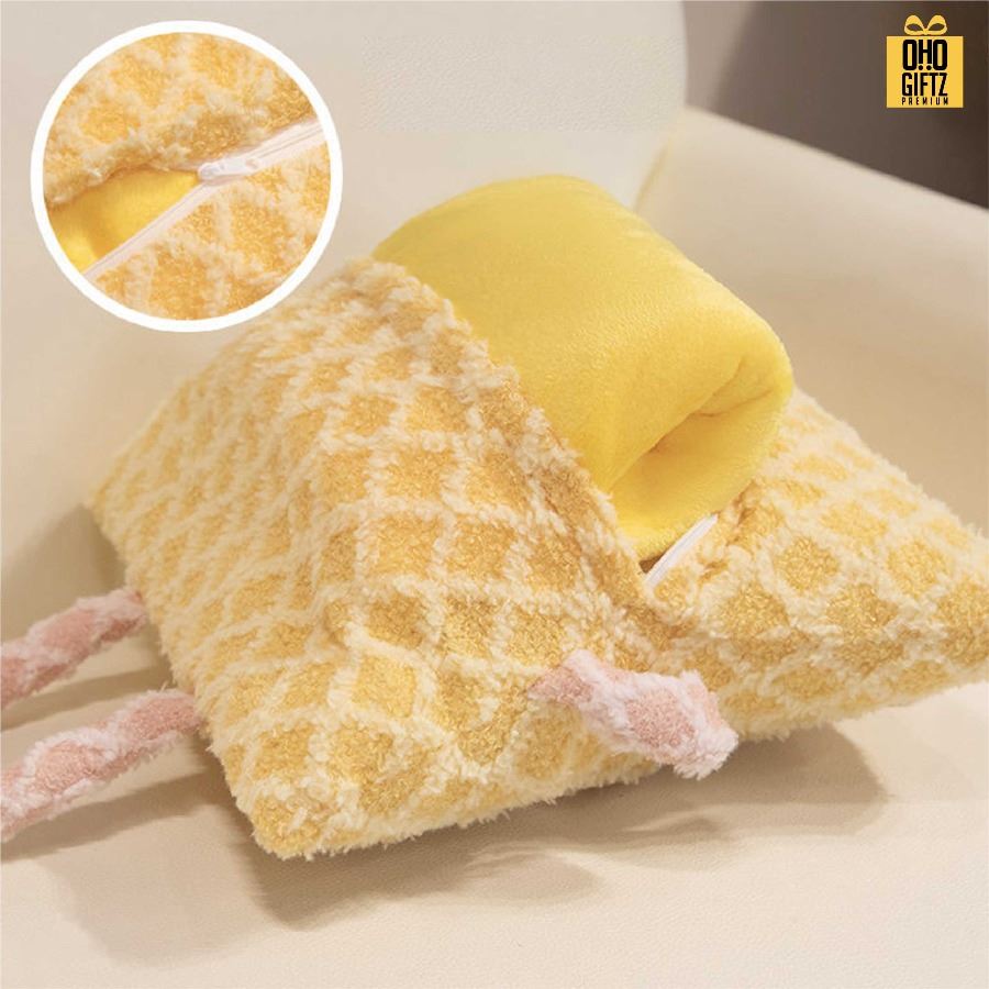 ตุ๊กตาหมอนผ้าห่มพร้อมหูหิ้ว สกรีนโลโก้ ติดลาเบล ทำเป็นของพรีเมี่ยมได้