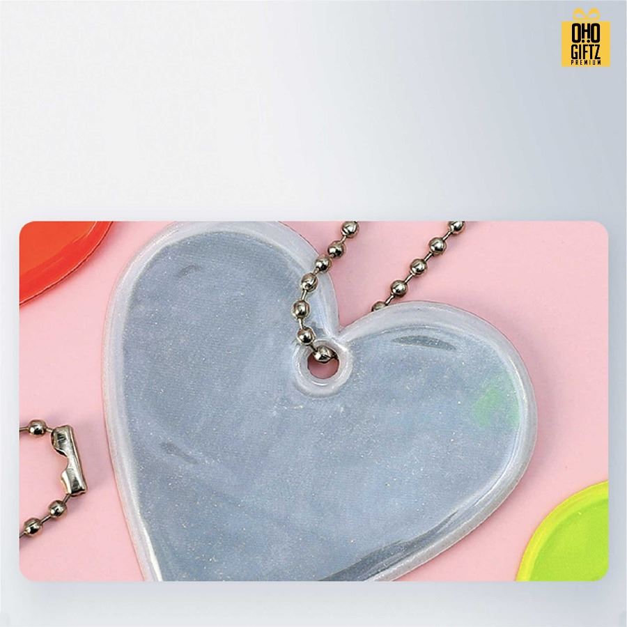 พวงกุญแจสะท้อนแสงทรงหัวใจ PVC สกรีนโลโก้ ทำเป็นของพรีเมี่ยม ของชำร่วยได้