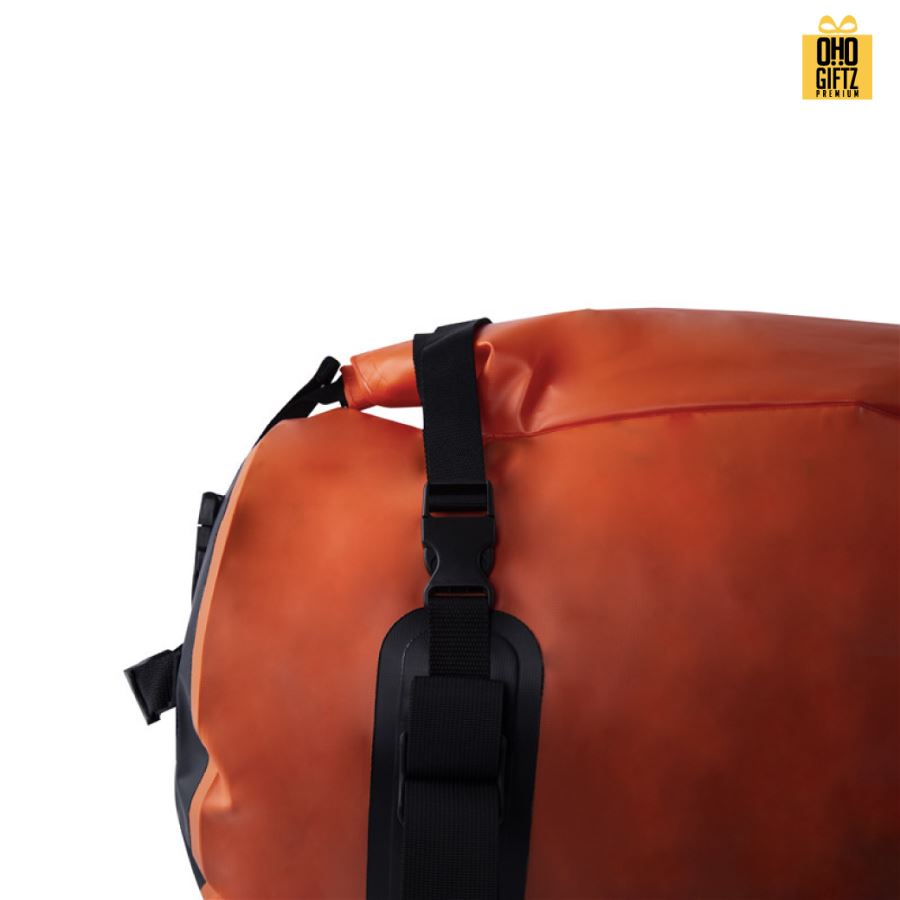 กระเป๋าทรงยาวกันน้ำ สกรีนโลโก้ ทำเป็นของพรีเมี่ยมได้