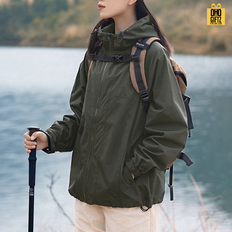 เสื้อแจ็คเก็ตเดินป่าปีนภูเขากันน้ำกันลม สกรีนโลโก้ ทำเป็นของพรีเมี่ยมได้