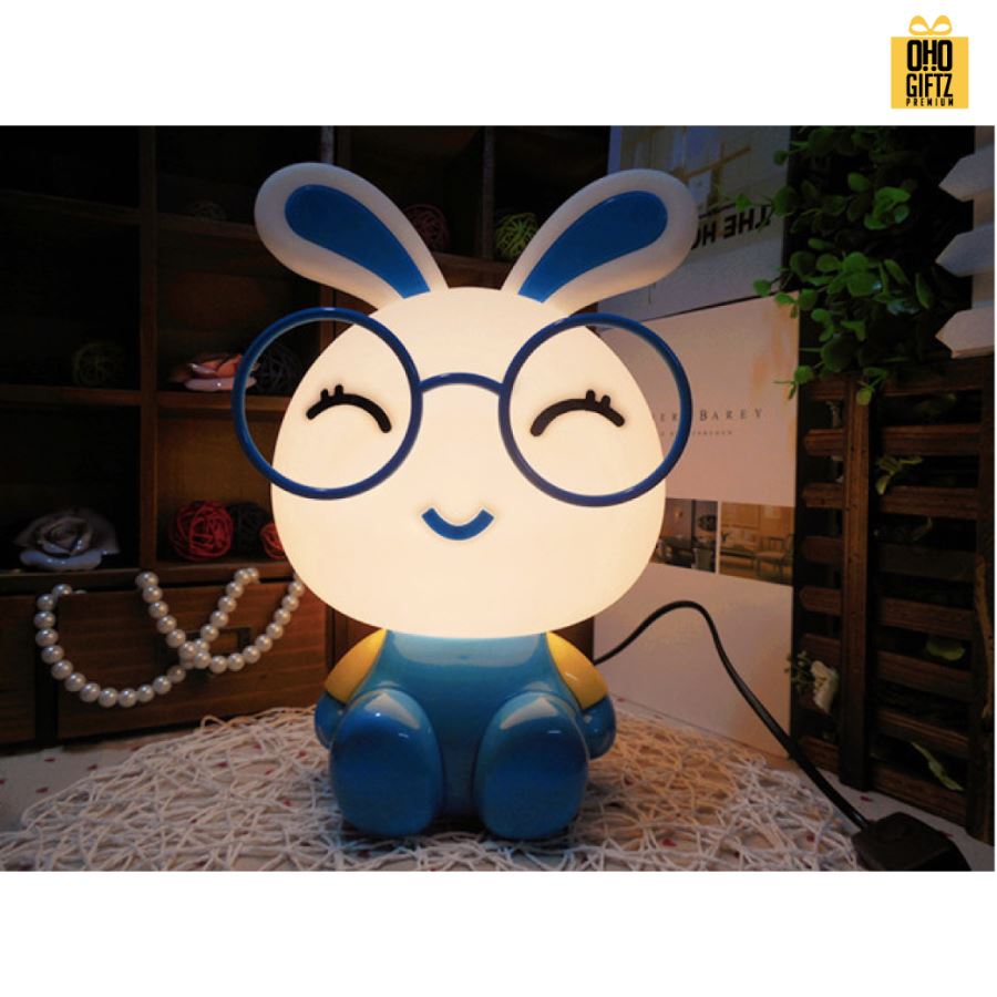 โคมไฟตั้งโต๊ะกระต่ายยิ้ม สกรีนโลโก้ ทำเป็นของพรีเมี่ยม ของที่ระลึกได้