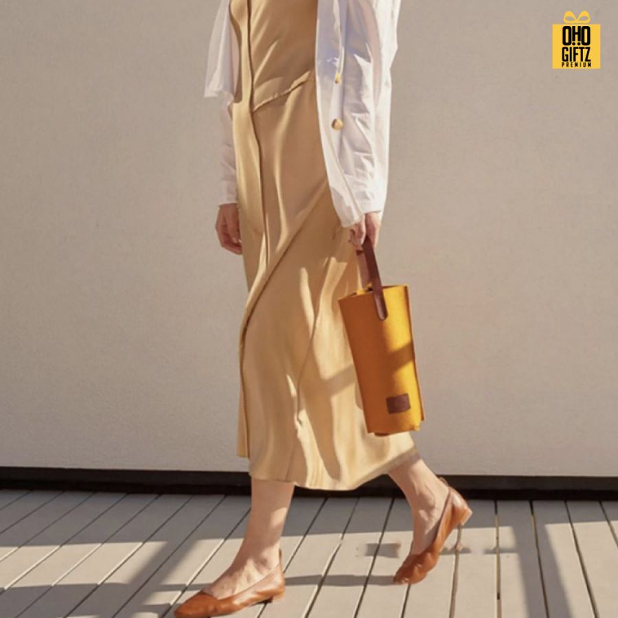 กระเป๋าใส่ไวน์ สกรีนโลโก้ ทำเป็นของพรีเมี่ยม ของชำร่วย ของที่ระลึก