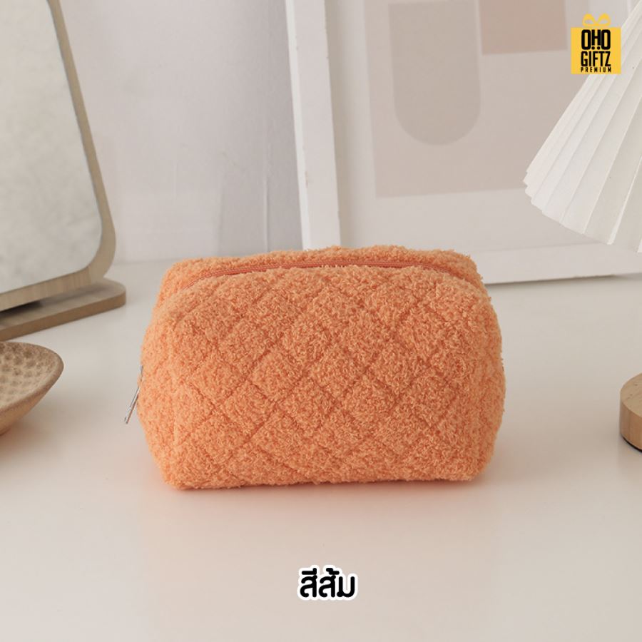 กระเป๋าดินสอขนปุย สกรีนโลโก้ ติดลาเบล ทำเป็นของพรีเมี่ยม