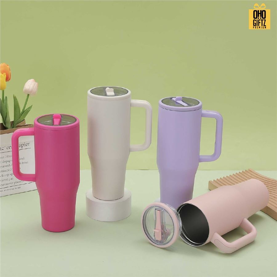 แก้วน้ำสแตนเลสใส่ช่องรถยนต์ มีหูถือ สกรีนโลโก้ ทำเป็นของพรีเมี่ยมได้