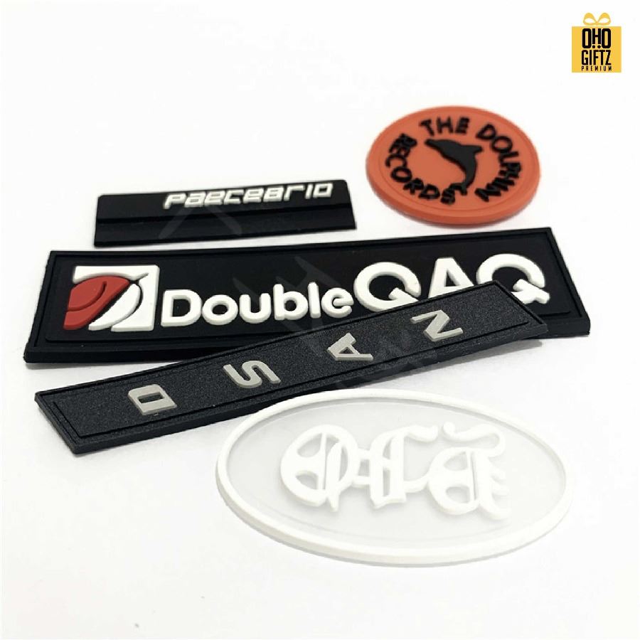 รับผลิตป้ายแท็กยางติดเสื้อ กระเป๋า สกรีนโลโก้ ทำเป็นของพรีเมี่ยม ของชำร่วยได้