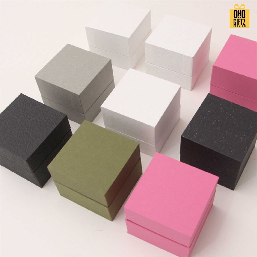 กล่องของขวัญใส่เครื่องประดับ สกรีนชื่อ สกรีนโลโก้ ทำเป็นของพรีเมี่ยมได้