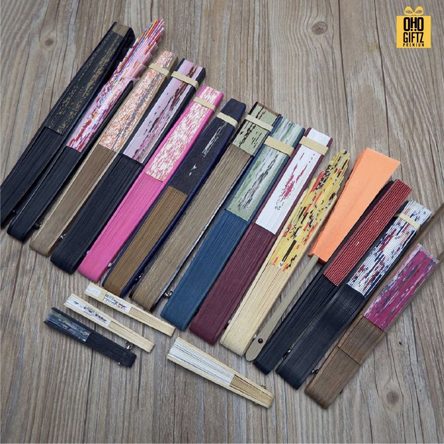 พัดจีนก้านไม้ไผ่ รับผลิตราคาโรงงาน มีให้เลือกหลายแบบ ทำเป็นสินค้าพรีเมี่ยม ของชำร่วย ของที่ระลึกได้