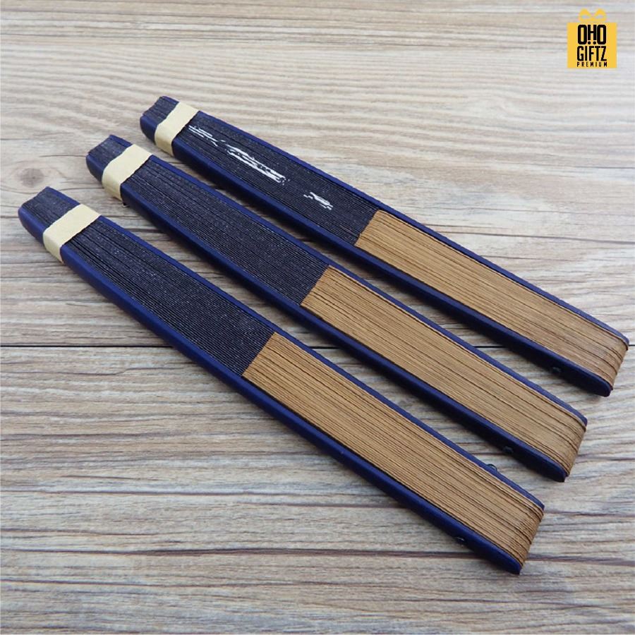 พัดจีนก้านไม้ไผ่ รับผลิตราคาโรงงาน มีให้เลือกหลายแบบ ทำเป็นสินค้าพรีเมี่ยม ของชำร่วย ของที่ระลึกได้