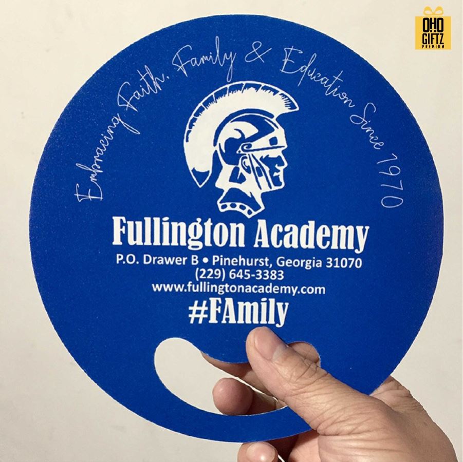 พัดพลาสติก PP มีที่จับในตัว สกรีนไม่จำกัดสี ทำเป็นสินค้าพรีเมี่ยม ของชำร่วย ของที่ระลึกได้