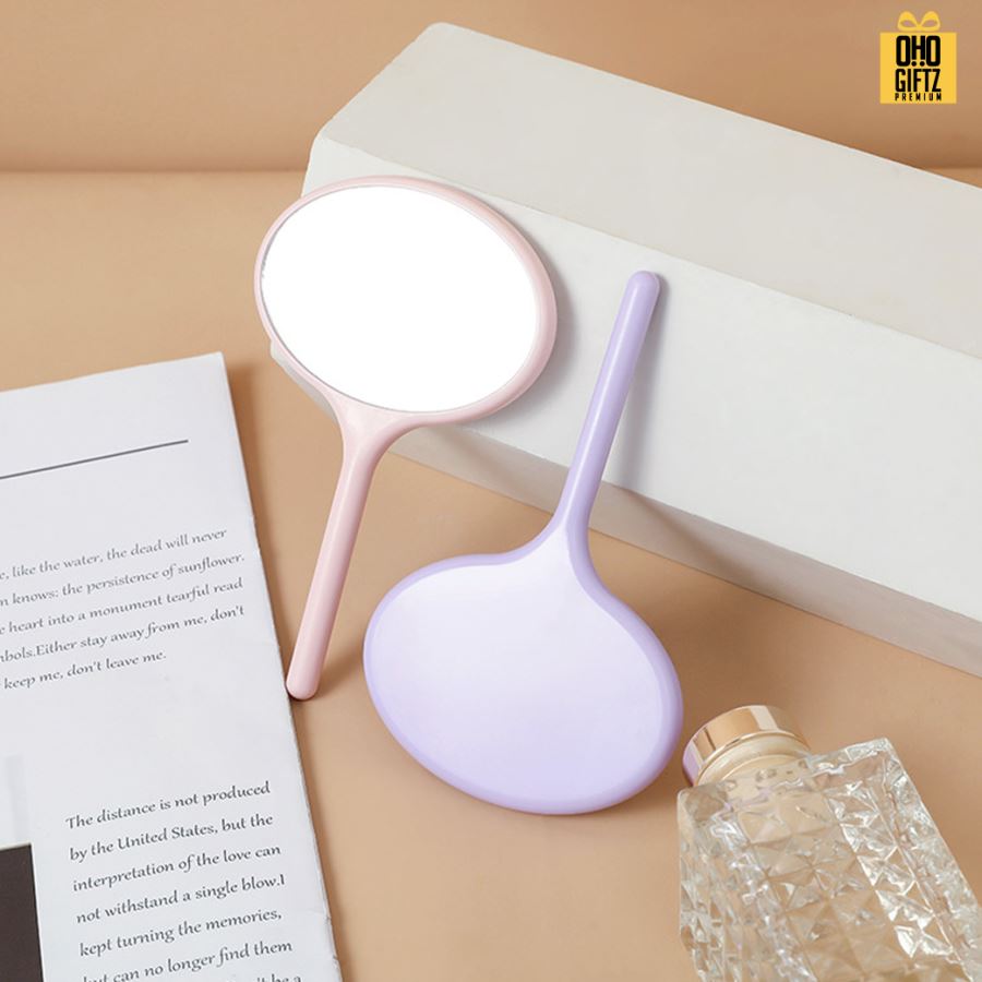 กระจกถือวงรี สกรีนชื่อ สกรีนโลโก้  ทำเป็นของพรีเมี่ยมได้