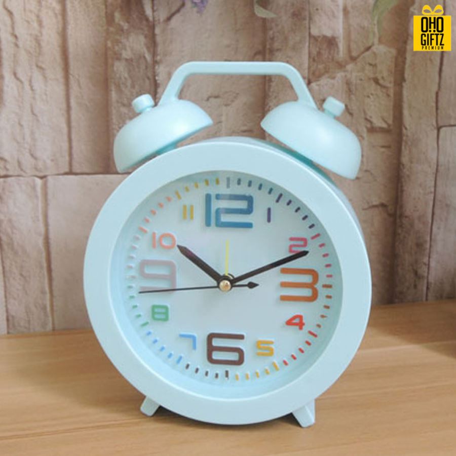 นาฬิกาตั้งโต๊ะทรงกลมสีลูกกวาด สกรีนโลโก้ ทำเป็นของพรีเมี่ยมได้