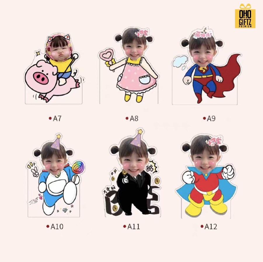 รับผลิต standy อะครีลิคหัวดุ๊กดิ๊ก เปลี่ยนหน้า ท่าทางได้ สกรีนชื่อ สกรีนโลโก้ ทำเป็นของพรีเมี่ยมได้