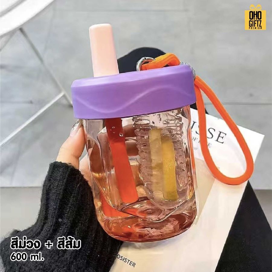 ถ้วยน้ำพลาสติกมีเชือกพร้อมหลอด สกรีนโลโก้ ทำเป็นของพรีเมี่ยมได้