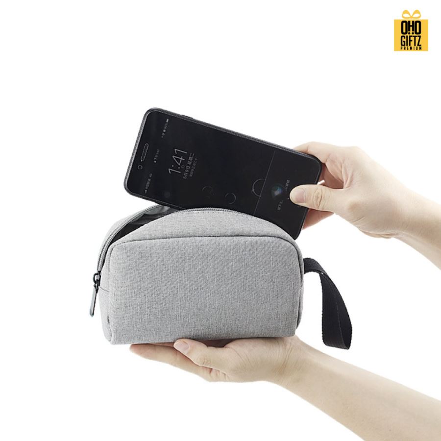 กระเป๋าใส่มือถือและอุปกรณ์ไอที สกรีนชื่อ สกรีนโลโก้ ทำเป็นของพรีเมี่ยมได้