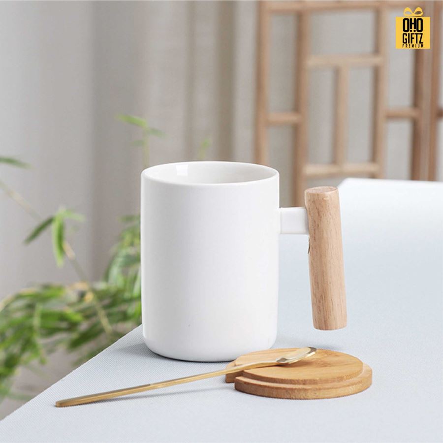 แก้วเซรามิกหูจับไม้ สกรีนชื่อ สกรีนโลโก้ ทำเป็นของพรีเมี่ยมได้