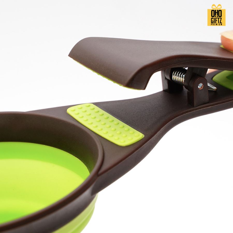 ช้อนตักอาหารสัตว์เลี้ยงพร้อมตัวหนีบถุงอาหารในตัว สกรีนโลโก้  ทำเป็นของพรีเมี่ยมได้