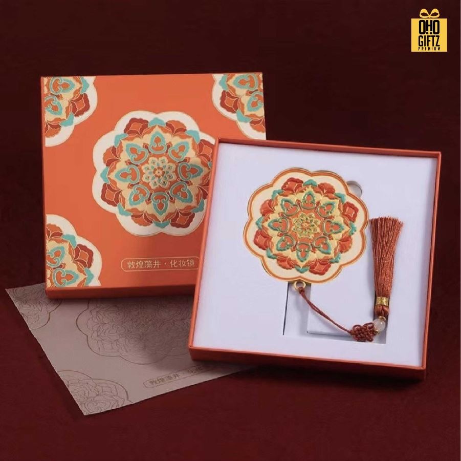 ตลับกระจกโลหะเคลือบสีแบบพกพา ดีไซน์ตามต้องการ สกรีนโลโก้ ทำเป็นของพรีเมี่ยมได้