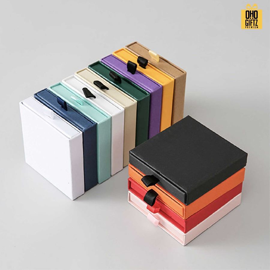 กล่องของขวัญใส่เครื่องประดับ สกรีนโลโก้ สกรีนโลโก้ ทำเป็นของพรีเมี่ยม 