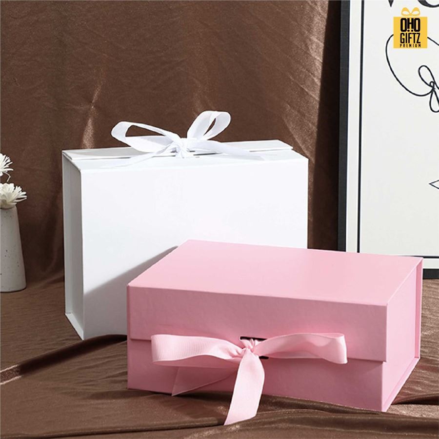 กล่องของขวัญพับได้ สกรีนชื่อ สกรีนโลโก้ ทำเป็นของพรีเมี่ยมได้