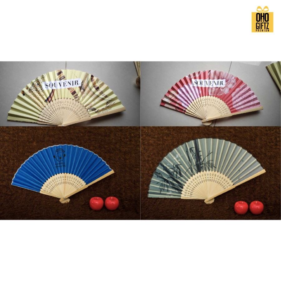 พัดจีนก้านไม้ไผ่ฉลุ พิมพ์ลายไม่จำกัดสี ทำเป็นสินค้าพรีเมี่ยม ของชำร่วย ของที่ระลึกได้