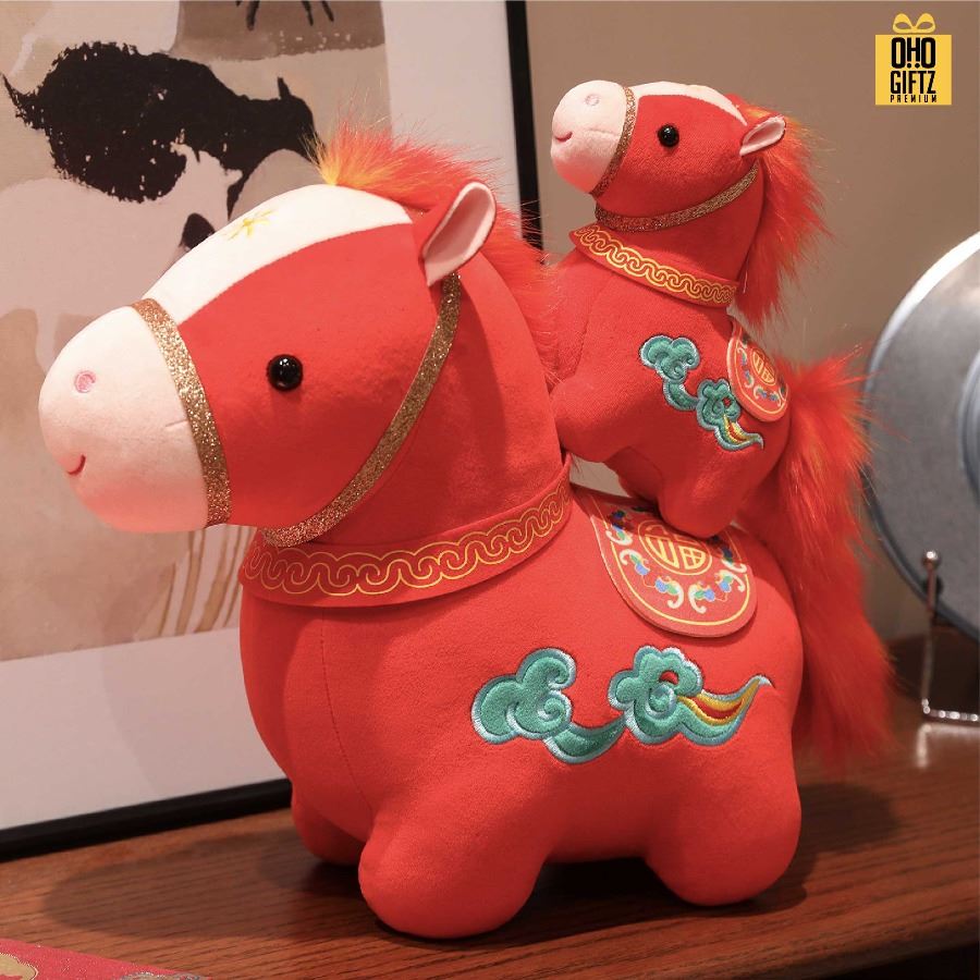 ตุ๊กตาม้านำโชค สกรีนโลโก้ ทำเป็นของพรีเมี่ยมได้ 