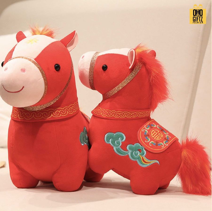 ตุ๊กตาม้านำโชค สกรีนโลโก้ ทำเป็นของพรีเมี่ยมได้ 