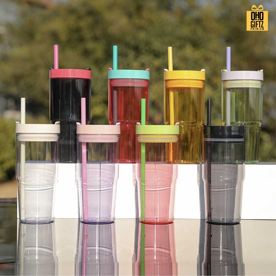 แก้วพลาสติกขนาดใหญ่พร้อมหลอด สกรีนโลโก้ ทำเป็นของพรีเมี่ยมได้