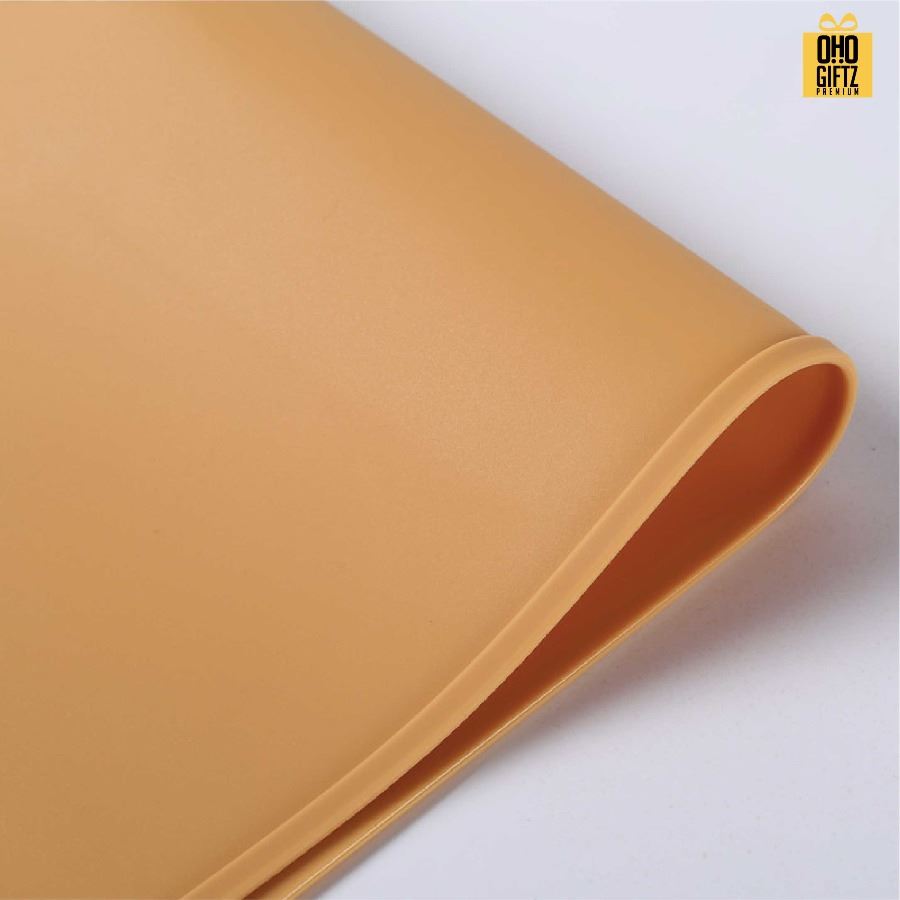 แผ่นรองจานซิลิโคนทรงก้อนเมฆ สกรีนชื่อ ทำเป็นของพรีเมี่ยมได้