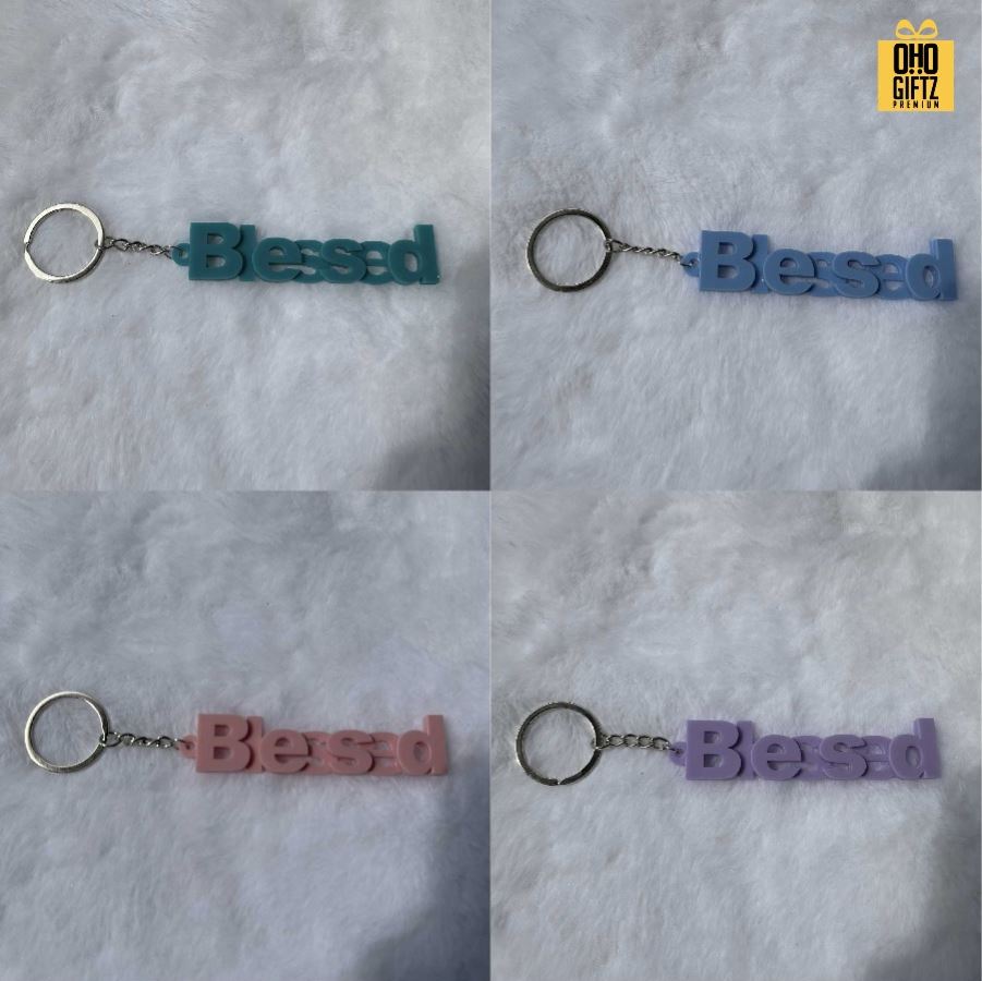 พวงกุญแจอักษรอะคริลิค ข้อความตามต้องการ สกรีนโลโก้ ทำเป็นของพรีเมี่ยม ของชำร่วยได้