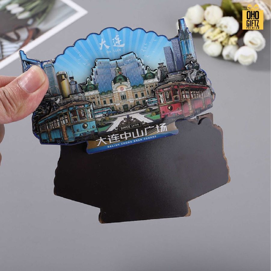 แม่เหล็กใส่ตู้เย็นไม้เคลือบเรซิ่น พิมพ์ภาพตามต้องการ รับผลิตพิมพ์ไม่จำกัดสี สกรีนโลโก้ ทำเป็นของพรีเมี่ยม ของชำร่วยได้